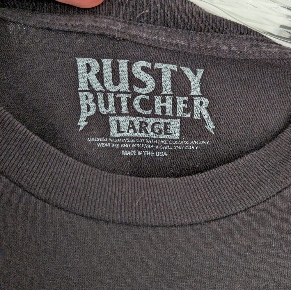 Rusty Butcher T - Picture 3 of 3